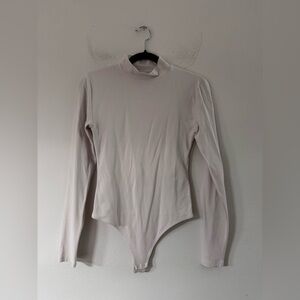 Aritzia Babaton Contour Mockneck Bodysuit M Cream